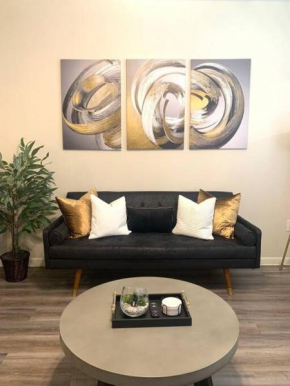 Corporate Housing Cozy King Bed,Reserved parking